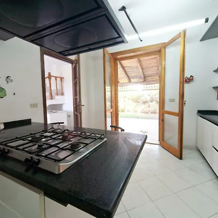 Roby Tatil Evi Rometta Marea